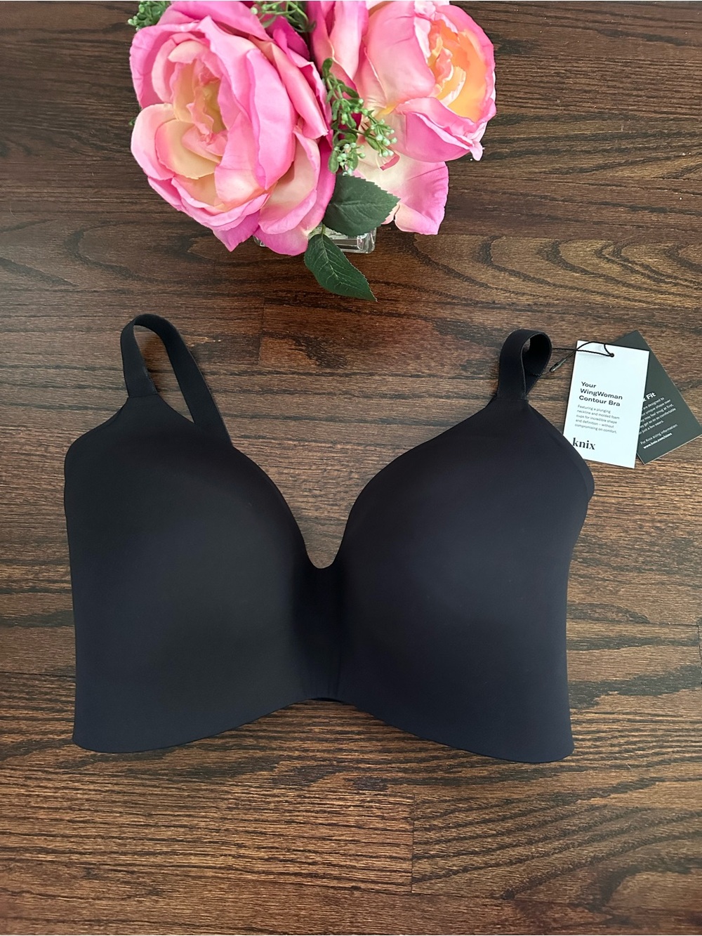 NWT Knix WingWoman Contour bra, 6++